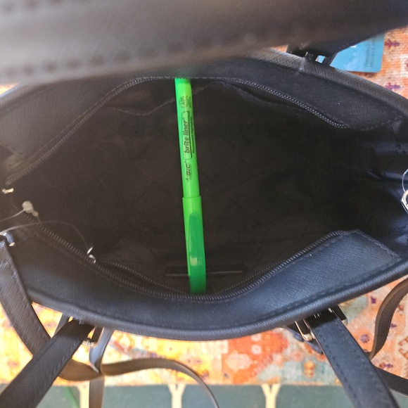 Michael Kors crossbody - Picture 3 of 4